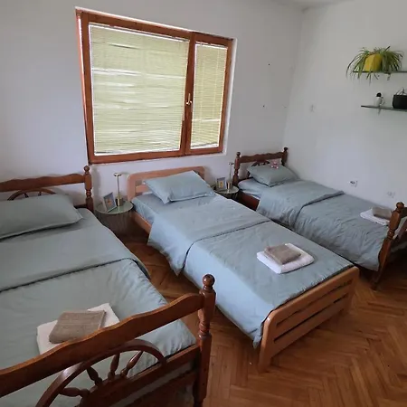 Feriehus Ilis House Matka *