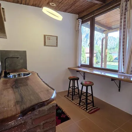 Ilis House Matka Canyon Tatil Evi Üsküp