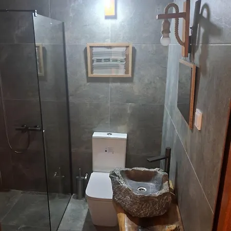 Tatil Evi Ilis House Matka Canyon Üsküp