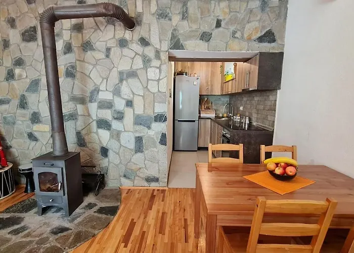 Semesterbostad Ilis House Matka